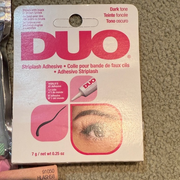 NYX Jumbo Lashes and KISS Eyelash Collection with DUO Adhesive - Picture 4 of 4